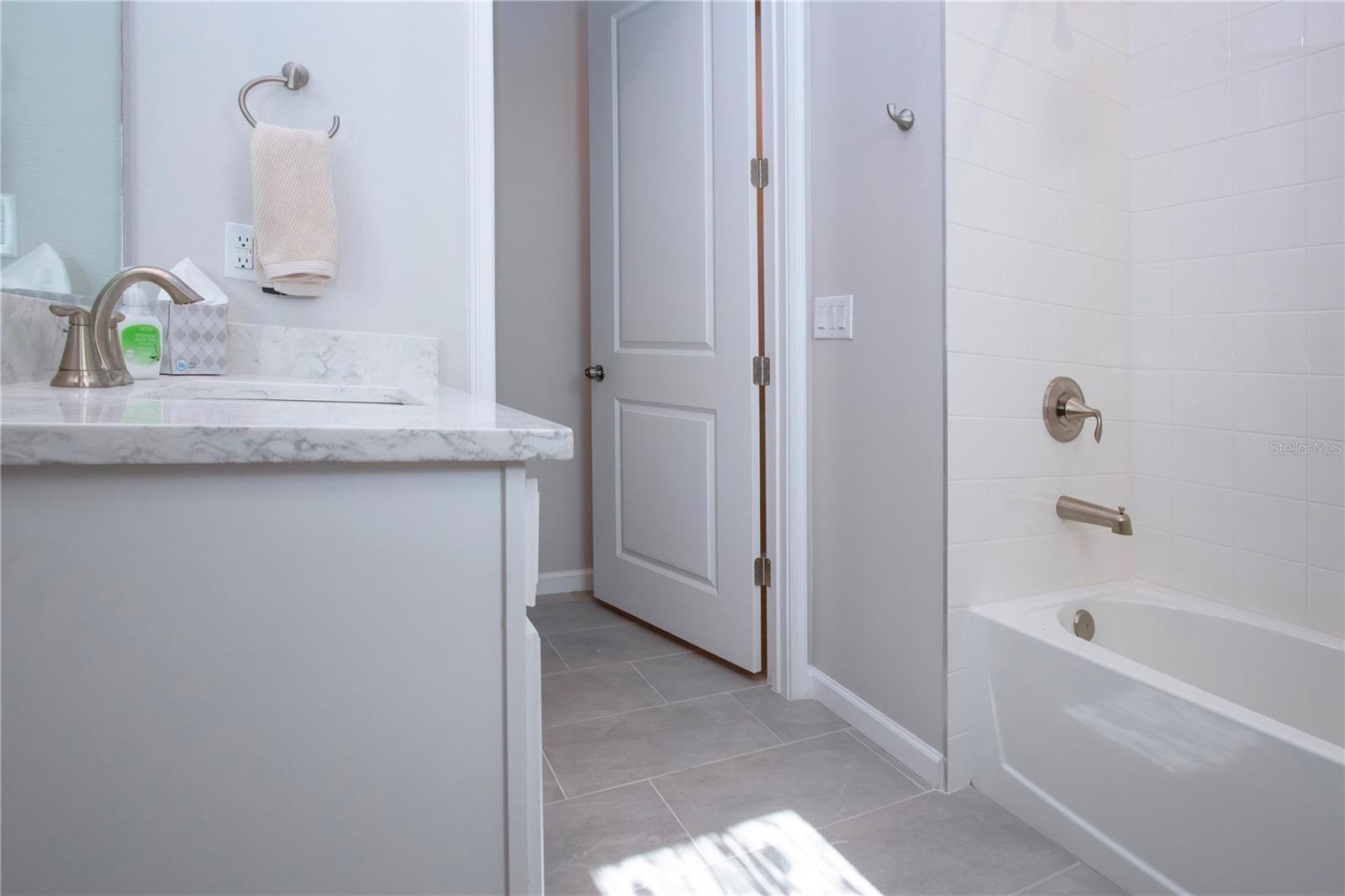 3747 LAUGHING DOVE AVE ##60/5, SUN CITY CENTER, FL, 33573