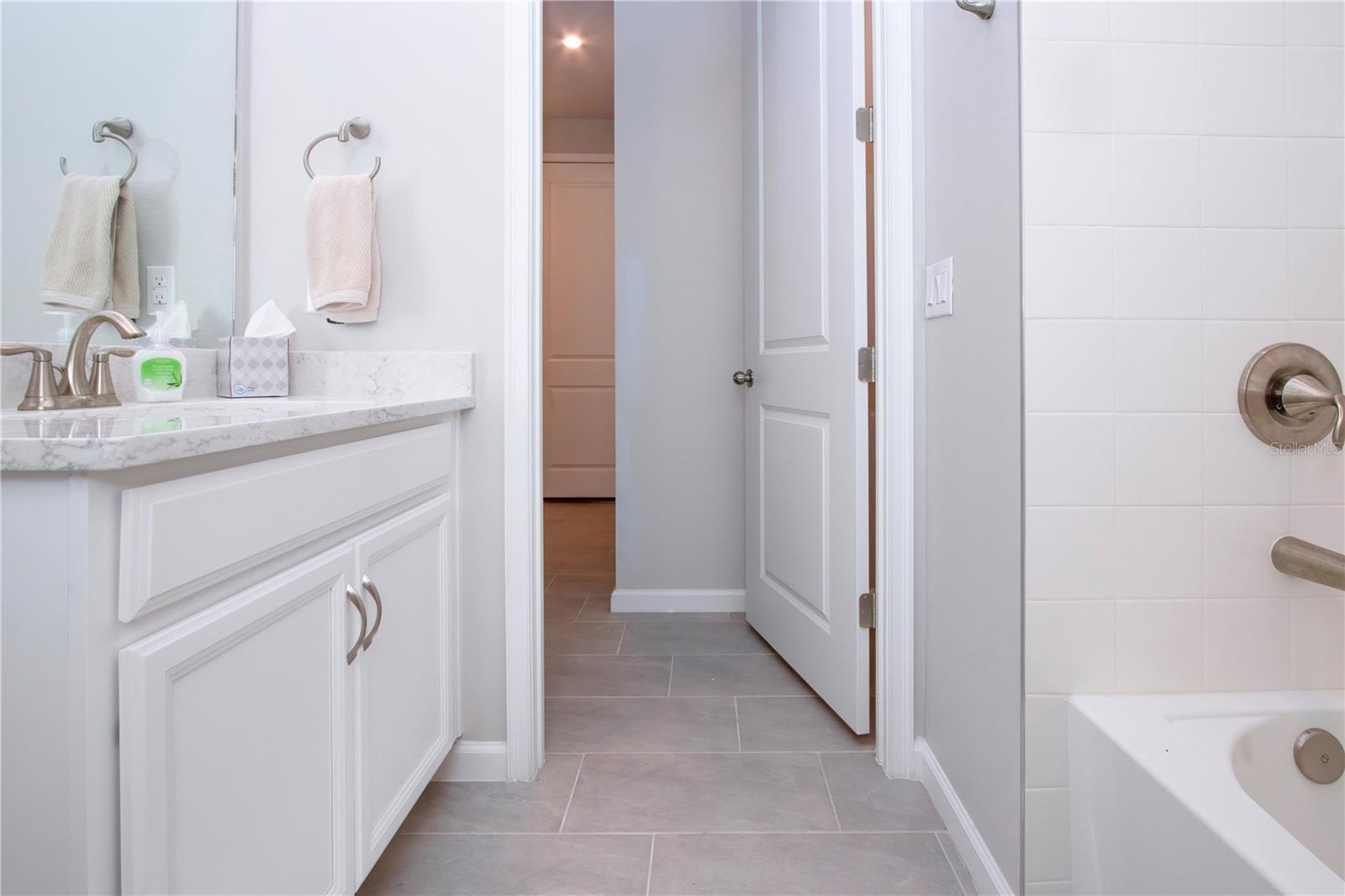 3747 LAUGHING DOVE AVE ##60/5, SUN CITY CENTER, FL, 33573