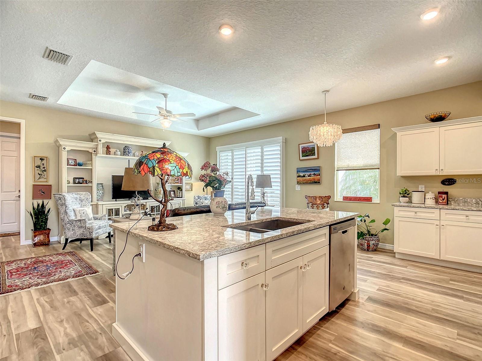 347 CONCH KEY LN, LADY LAKE, FL, 32159