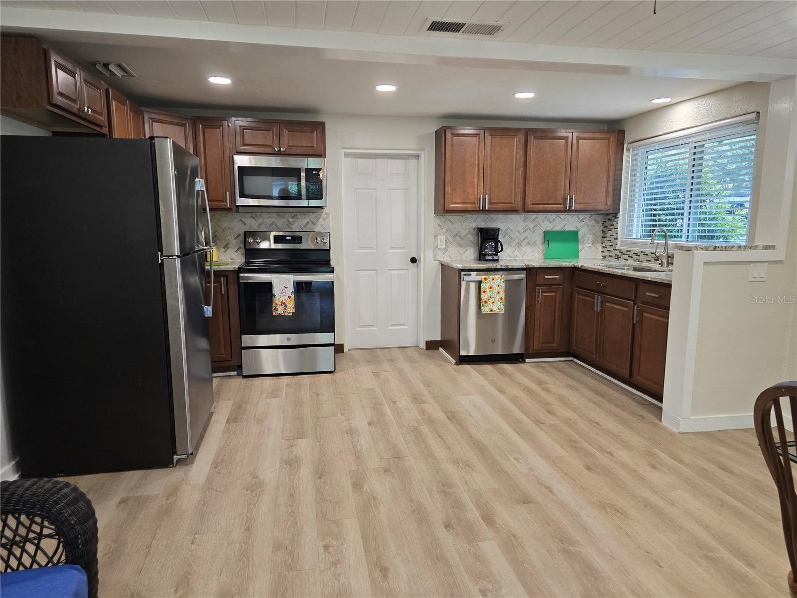 4108 NELSON AVE, SARASOTA, FL, 34231