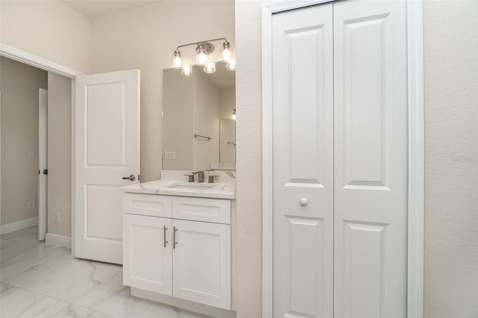 5818 ROYAL OKLEY LN, BOKEELIA, FL, 33922