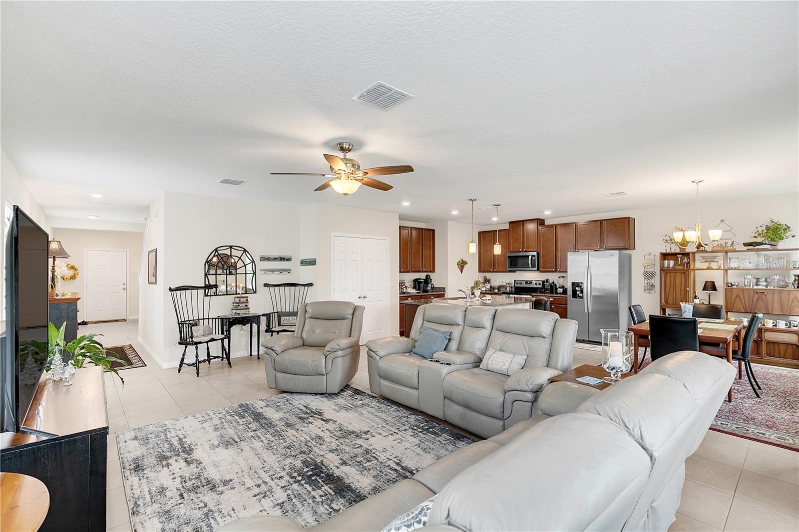 2817 NOBLE CROW DR, KISSIMMEE, FL, 34744