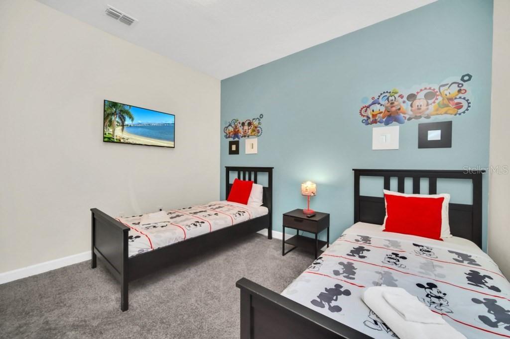 1560 SANDBAGGER DR, DAVENPORT, FL, 33896