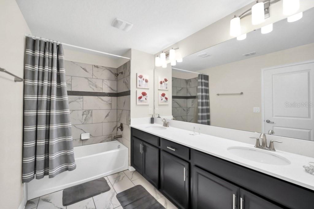 1560 SANDBAGGER DR, DAVENPORT, FL, 33896