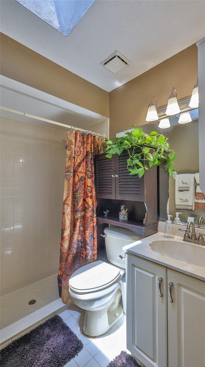 96 RAEMOOR DR, PALM COAST, FL, 32164