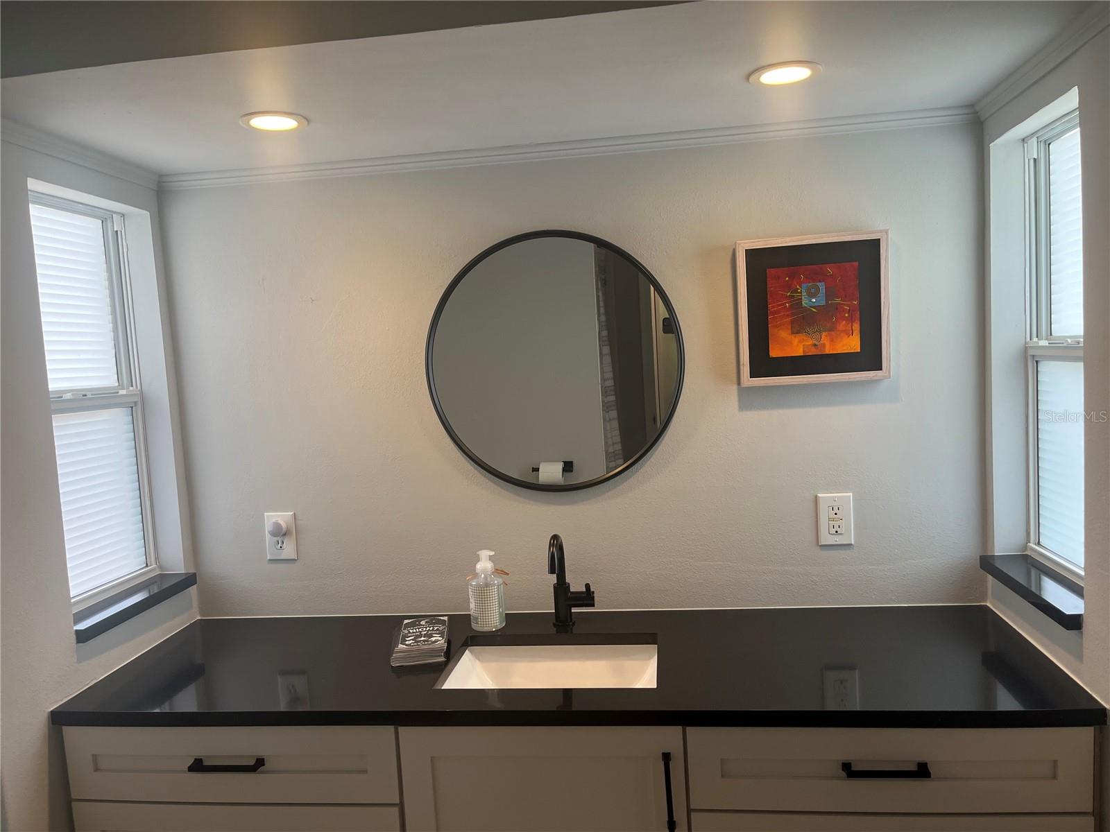 906 SOUTHERN PINE LN, SARASOTA, FL, 34243