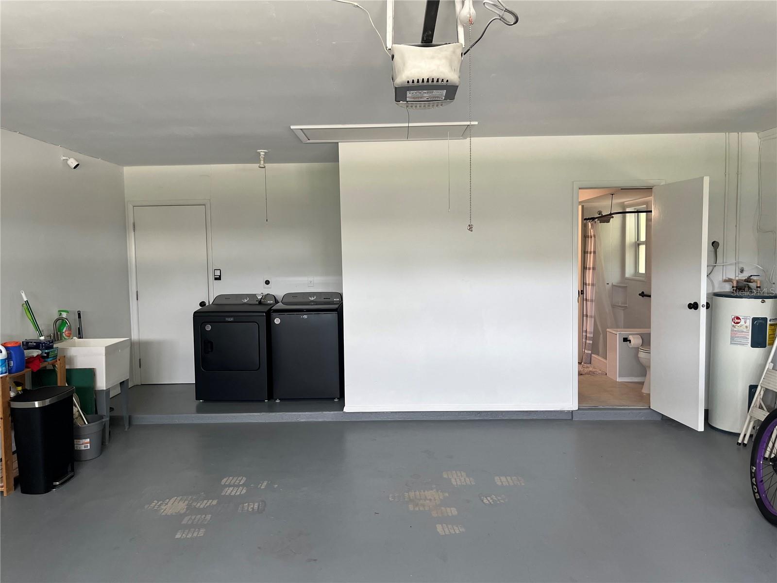 906 SOUTHERN PINE LN, SARASOTA, FL, 34243