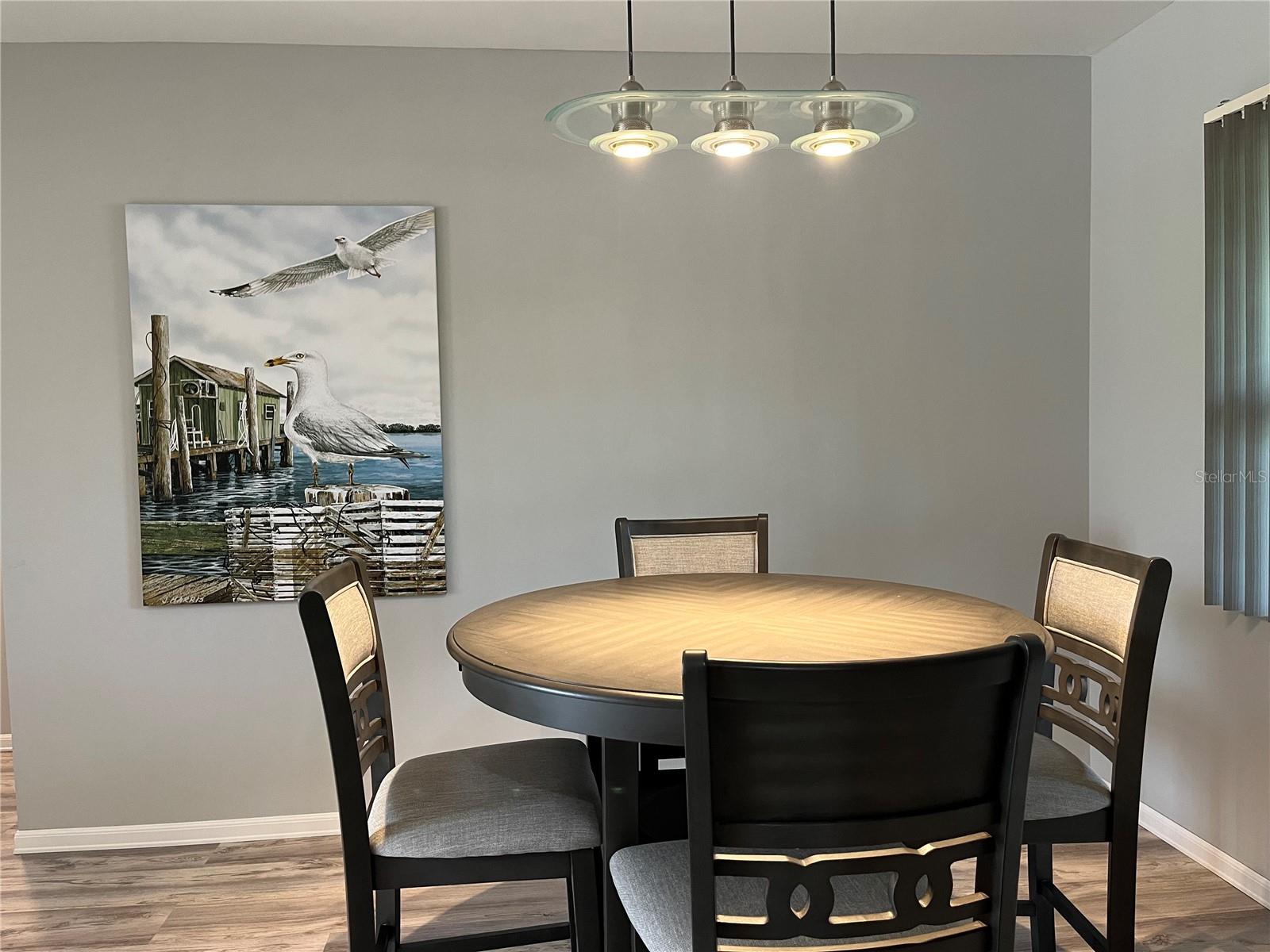 906 SOUTHERN PINE LN, SARASOTA, FL, 34243