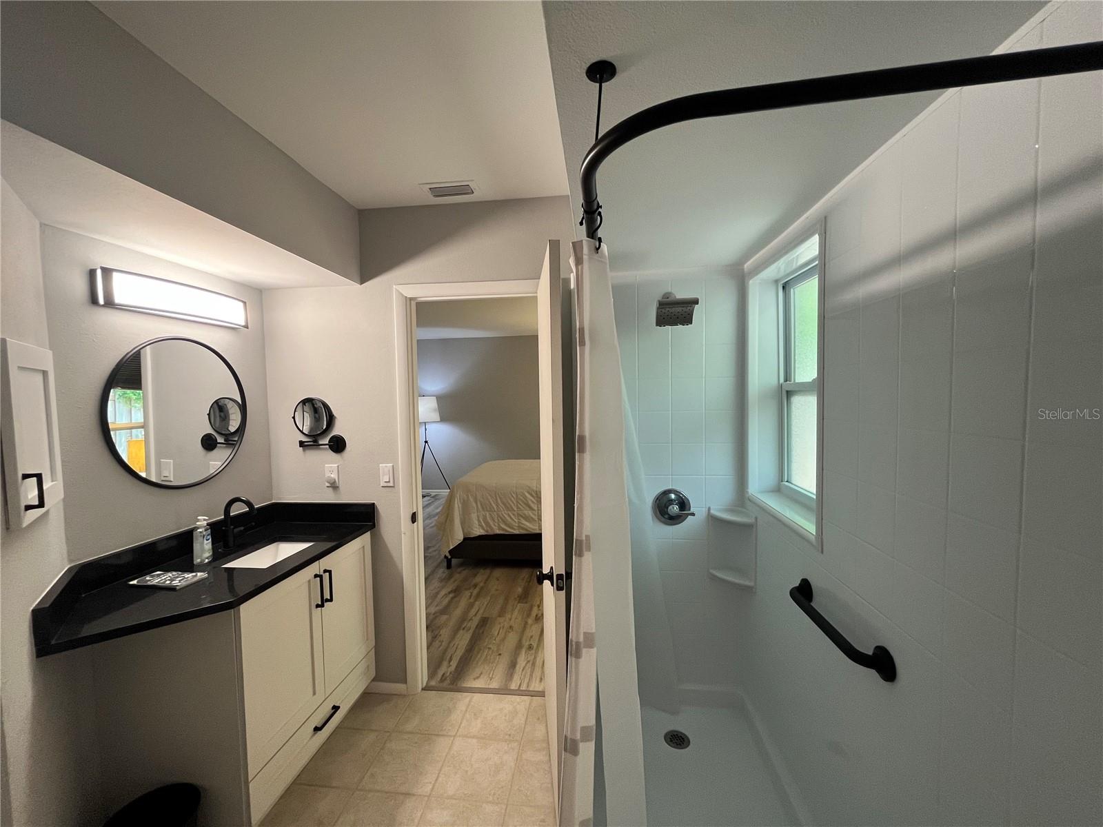 906 SOUTHERN PINE LN, SARASOTA, FL, 34243