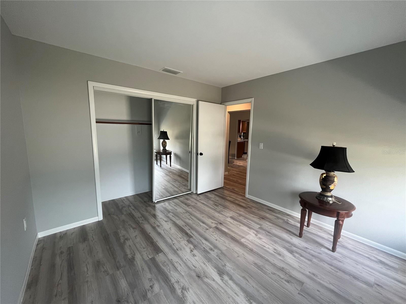 906 SOUTHERN PINE LN, SARASOTA, FL, 34243