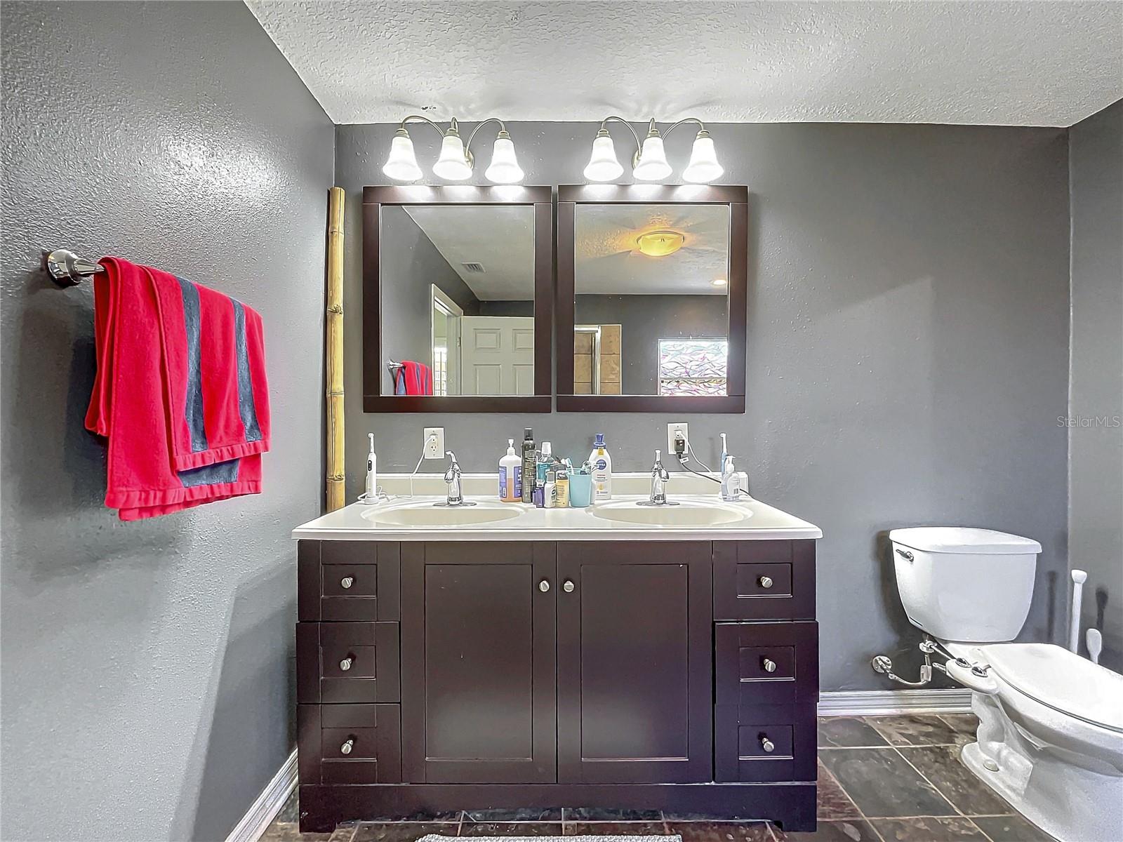 33 S ORTMAN DR, ORLANDO, FL, 32805