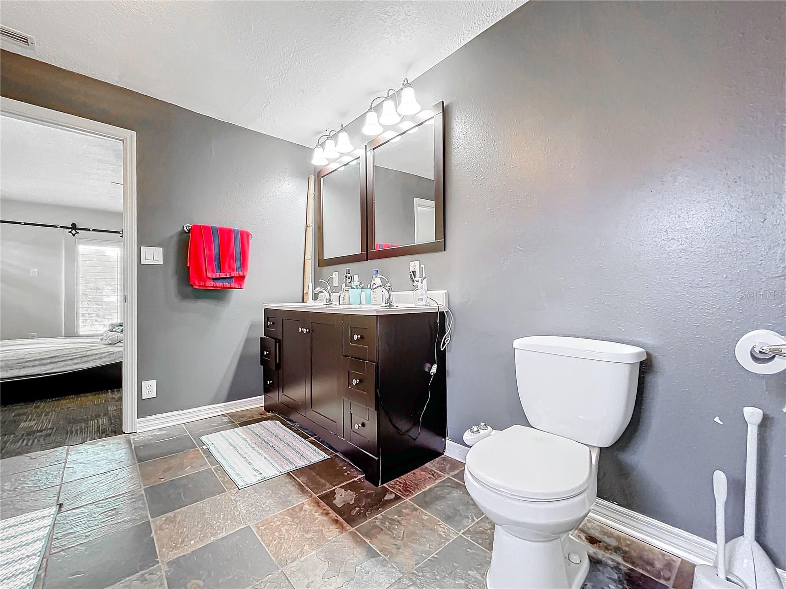33 S ORTMAN DR, ORLANDO, FL, 32805