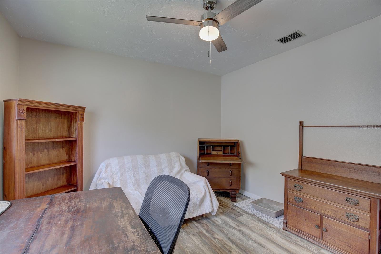 2098 SWAN LN, SAFETY HARBOR, FL, 34695