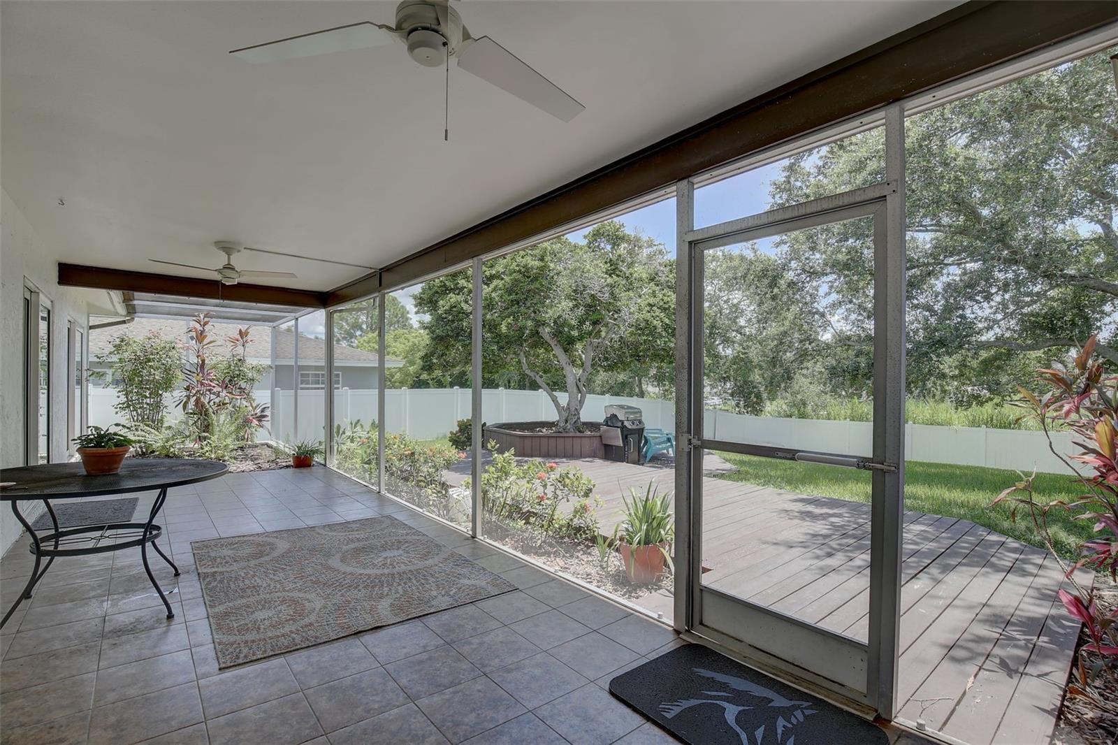 2098 SWAN LN, SAFETY HARBOR, FL, 34695