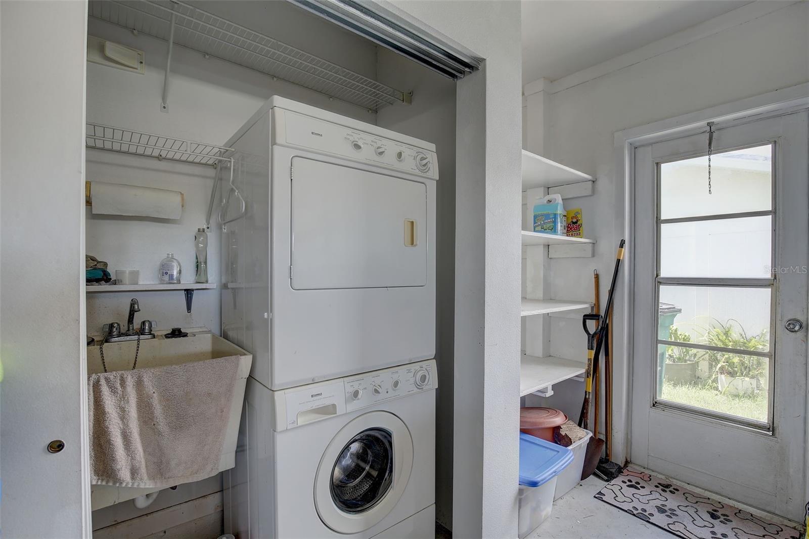 2098 SWAN LN, SAFETY HARBOR, FL, 34695