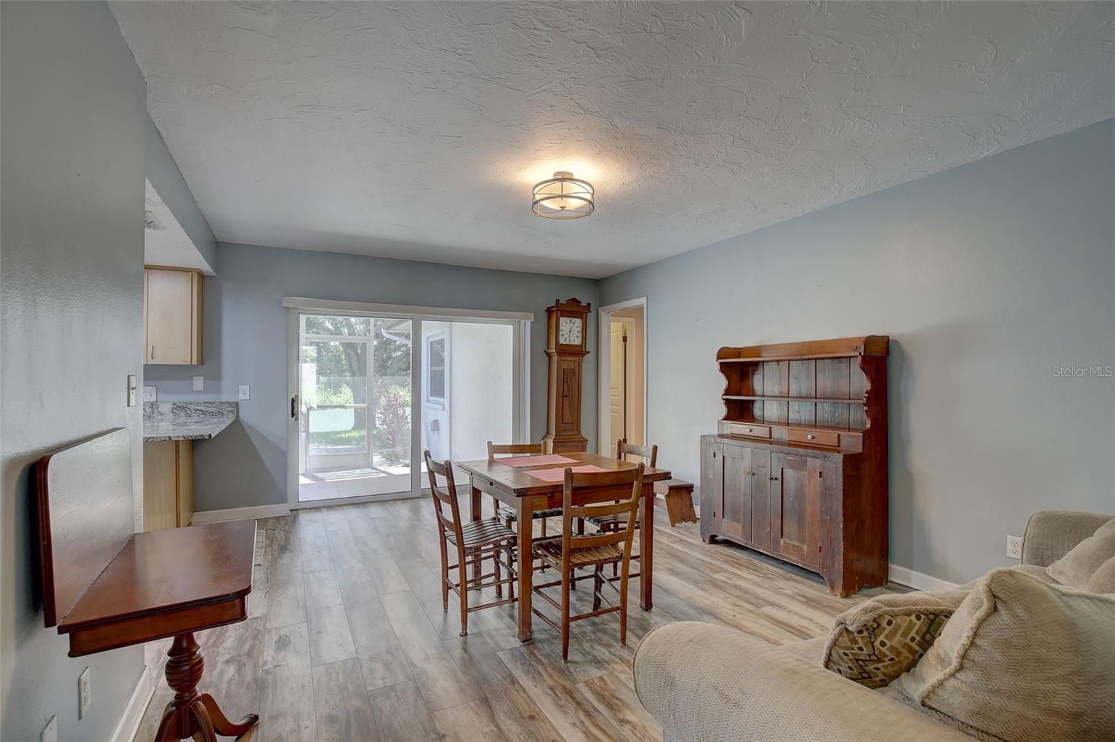 2098 SWAN LN, SAFETY HARBOR, FL, 34695