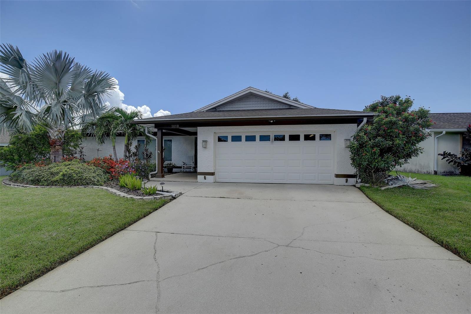 2098 SWAN LN, SAFETY HARBOR, FL, 34695