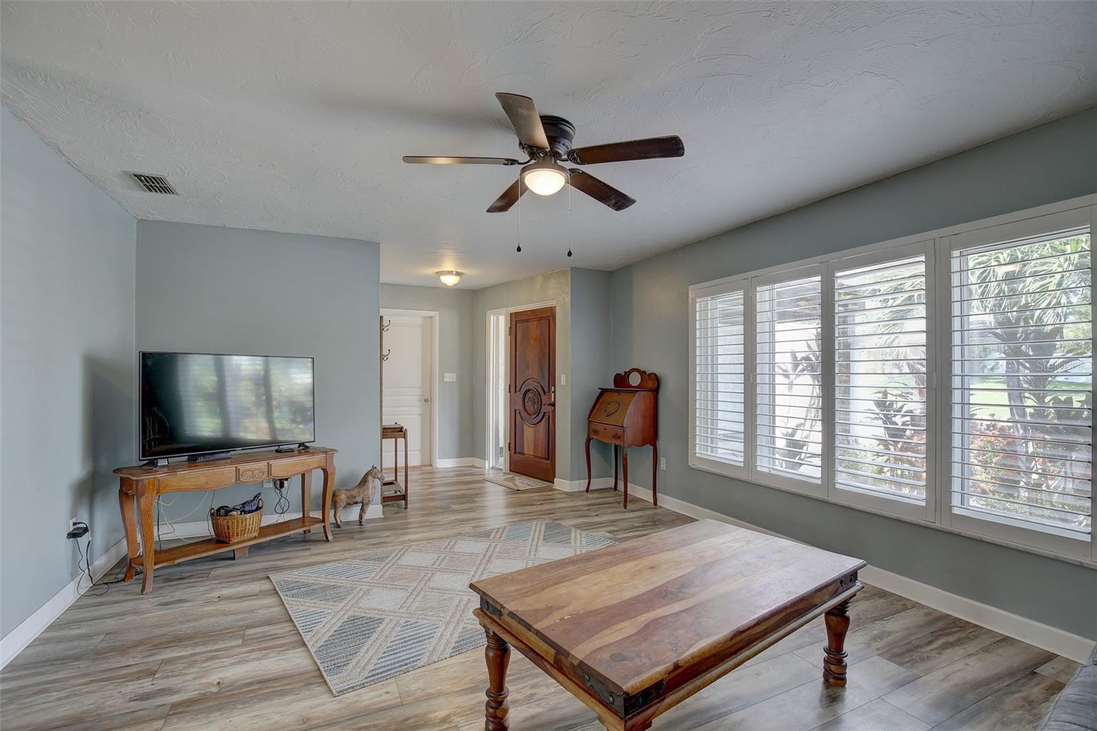 2098 SWAN LN, SAFETY HARBOR, FL, 34695