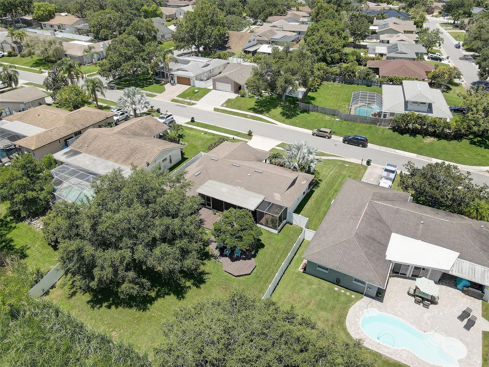 2098 SWAN LN, SAFETY HARBOR, FL, 34695