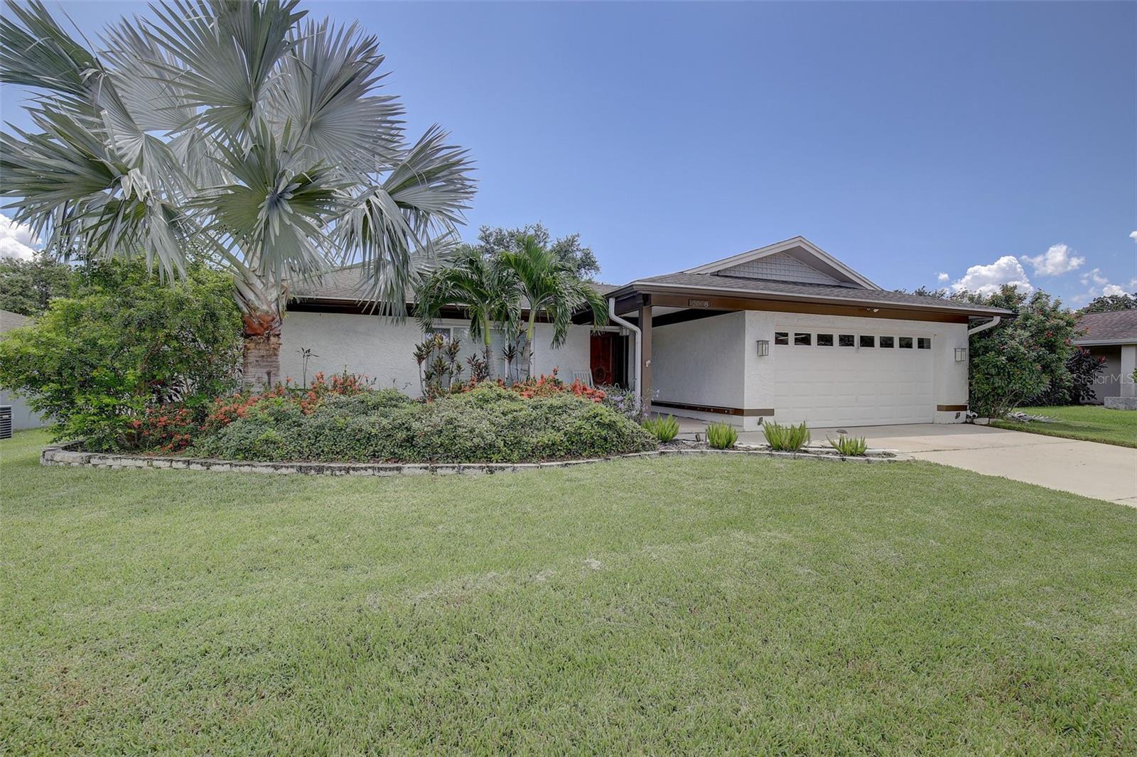 2098 SWAN LN, SAFETY HARBOR, FL, 34695