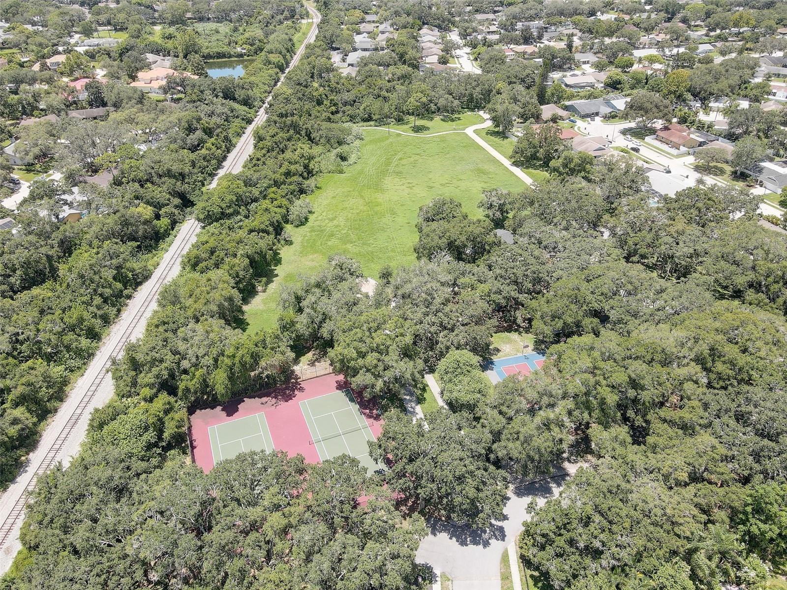 2098 SWAN LN, SAFETY HARBOR, FL, 34695