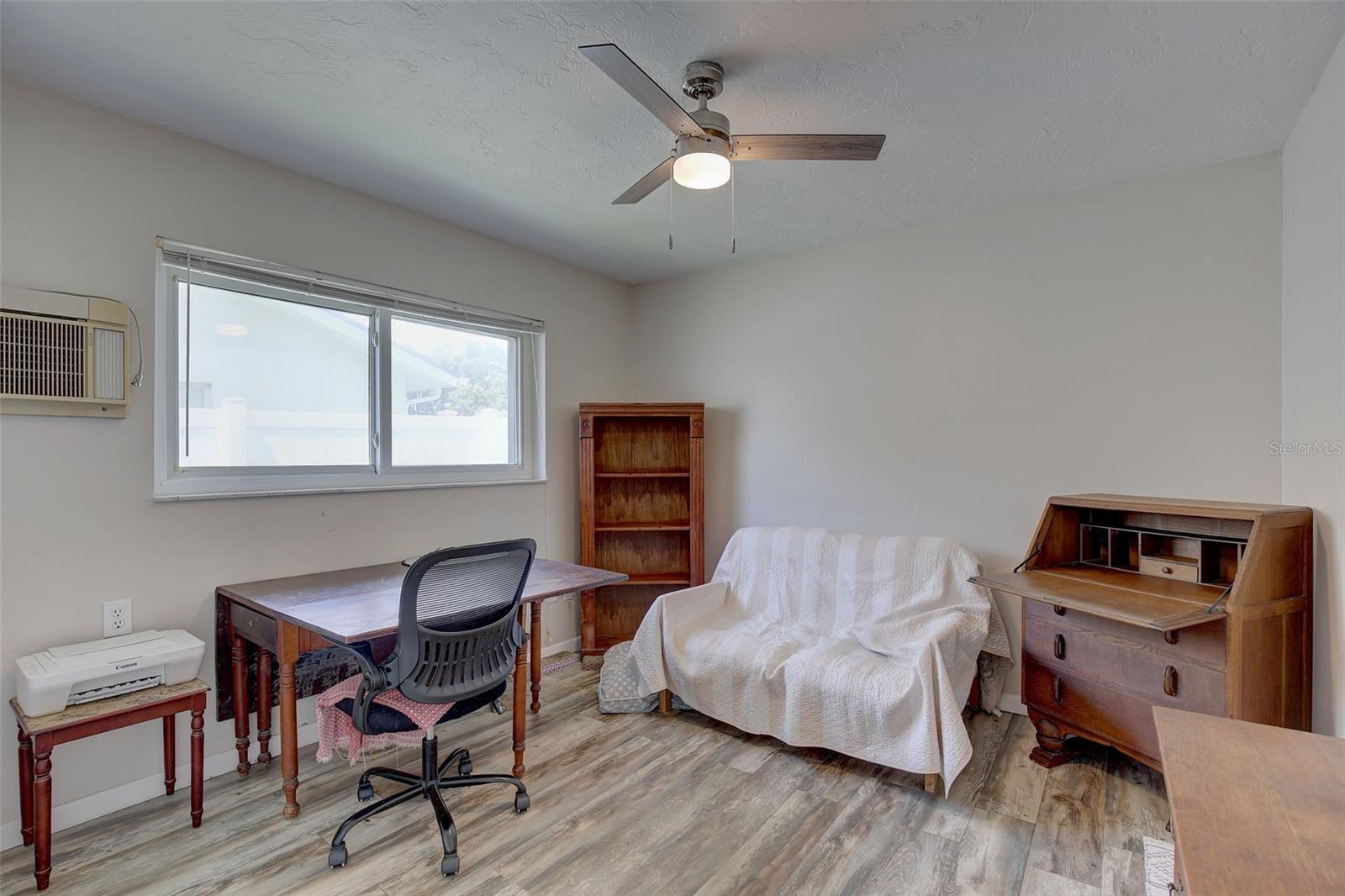 2098 SWAN LN, SAFETY HARBOR, FL, 34695