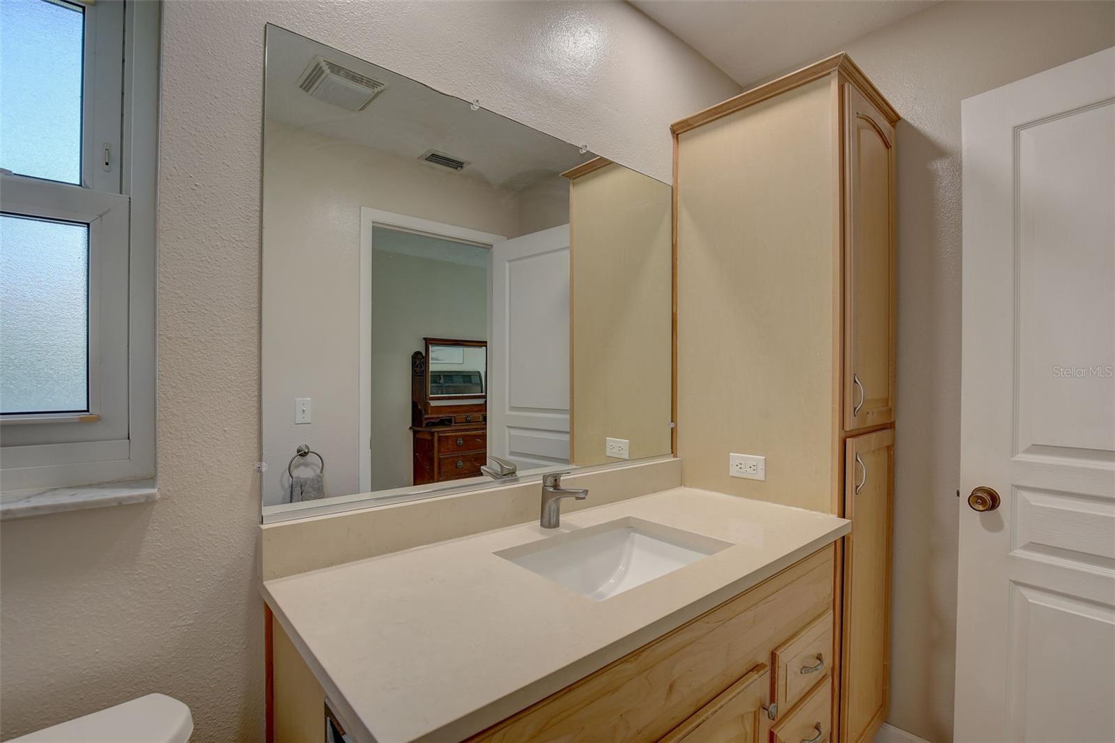 2098 SWAN LN, SAFETY HARBOR, FL, 34695