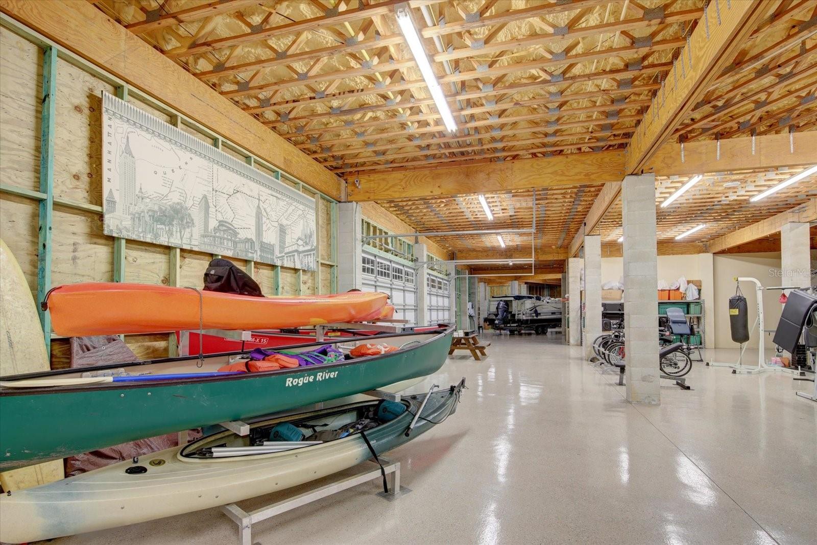 U8251103 Property Photo