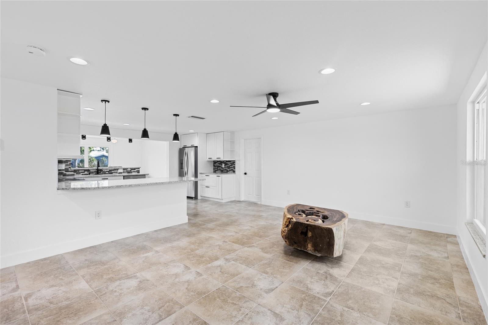130 CONCORD DR NE, PORT CHARLOTTE, FL, 33952