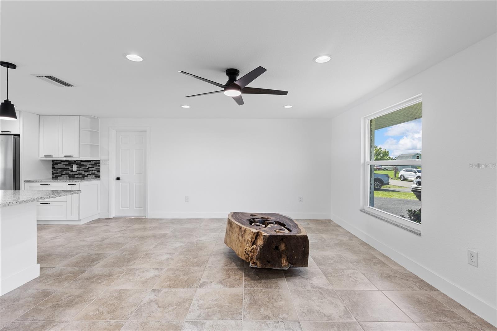 130 CONCORD DR NE, PORT CHARLOTTE, FL, 33952