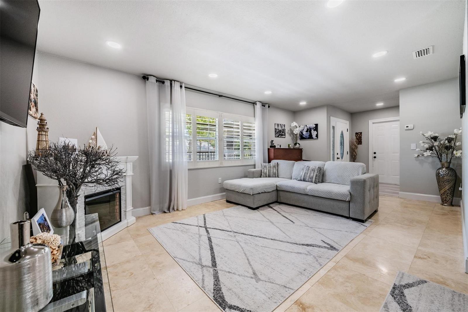 2289 REPUBLIC DR, DUNEDIN, FL, 34698