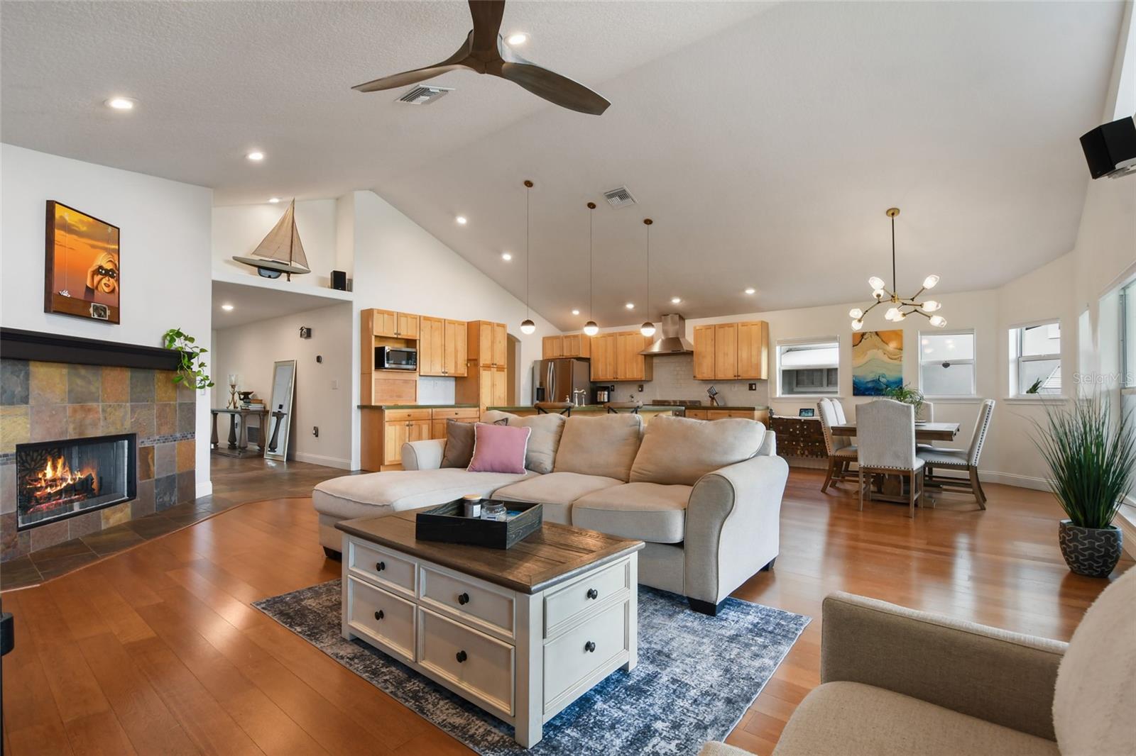 301 RICHARD PL, ORLANDO, FL, 32806