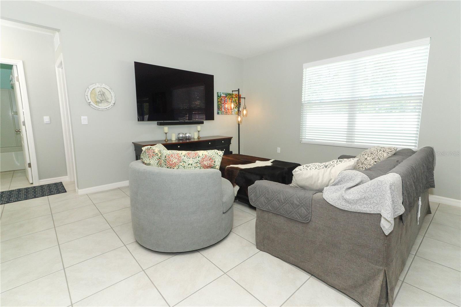 1186 AUGUST SKY DR, DELTONA, FL, 32738