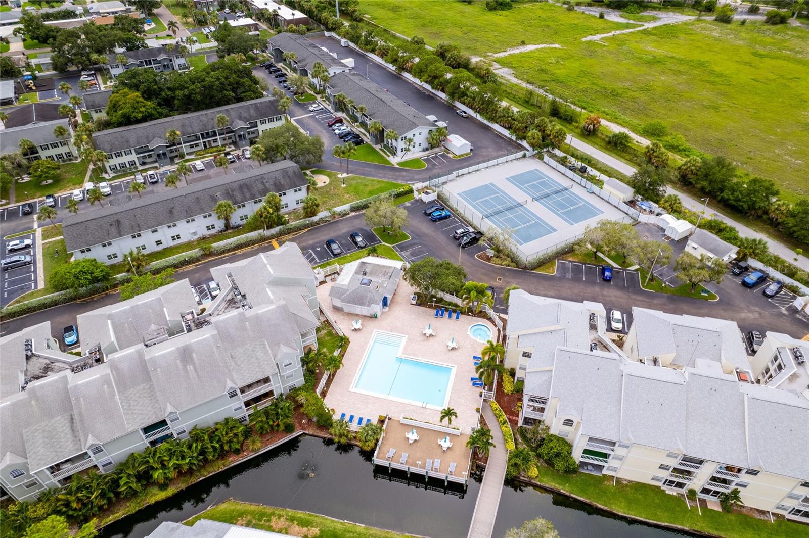 6939 STONES THROW CIR N #6102, ST PETERSBURG, FL, 33710