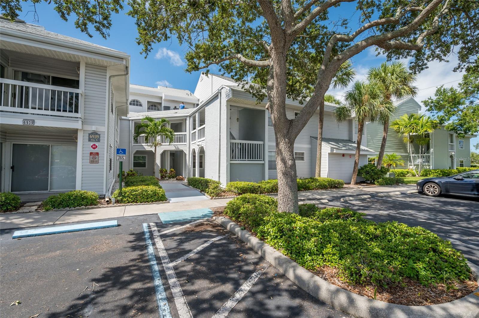 6939 STONES THROW CIR N #6102, ST PETERSBURG, FL, 33710