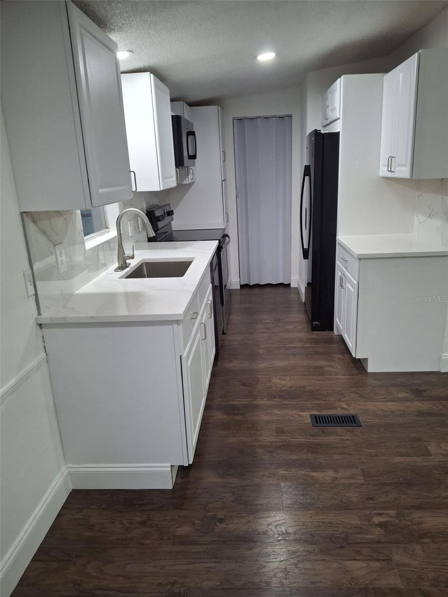 9910 NW 37TH CT, BRANFORD, FL, 32008
