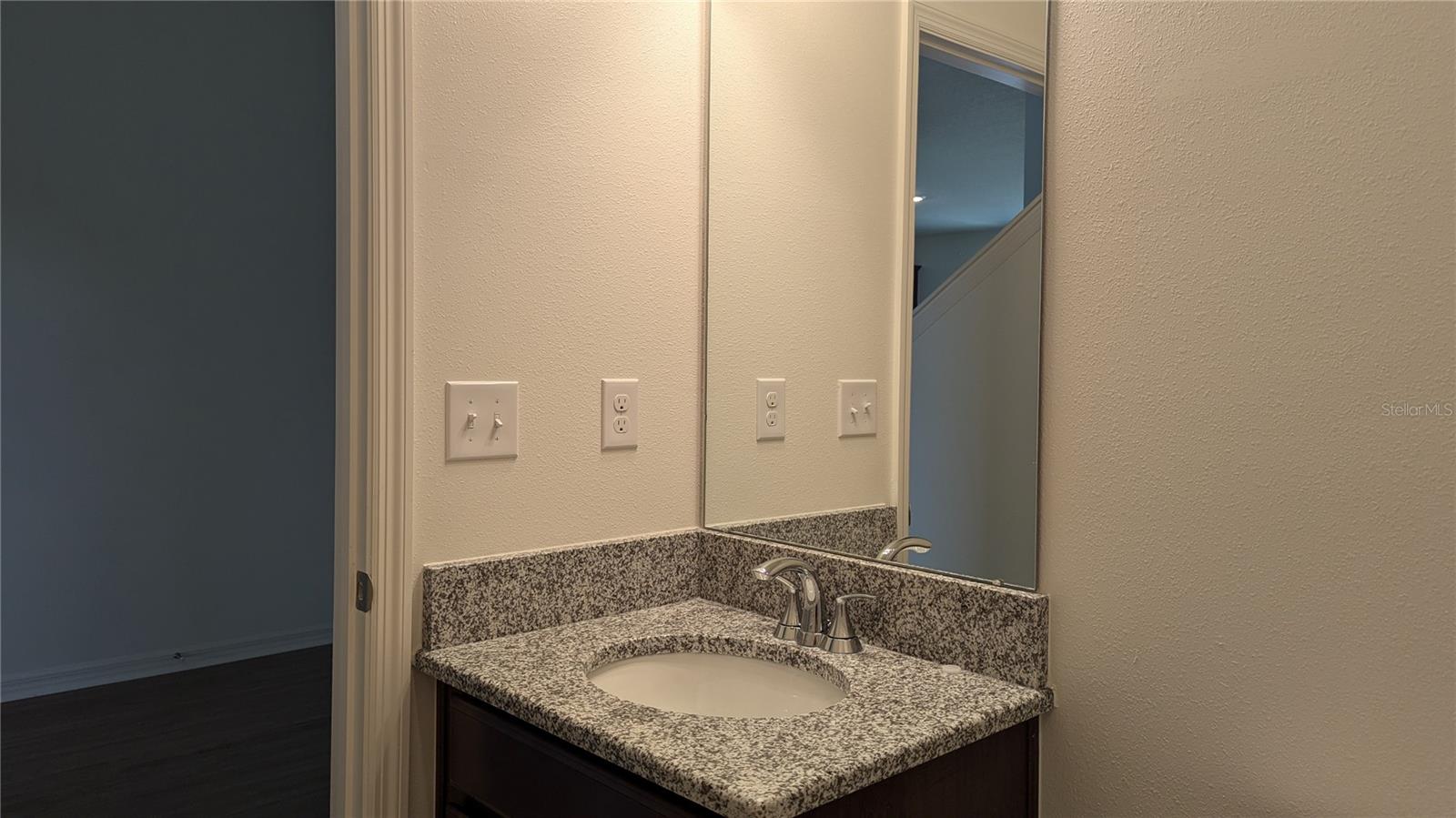 8061 LENNOX LOOP, WESLEY CHAPEL, FL, 33544