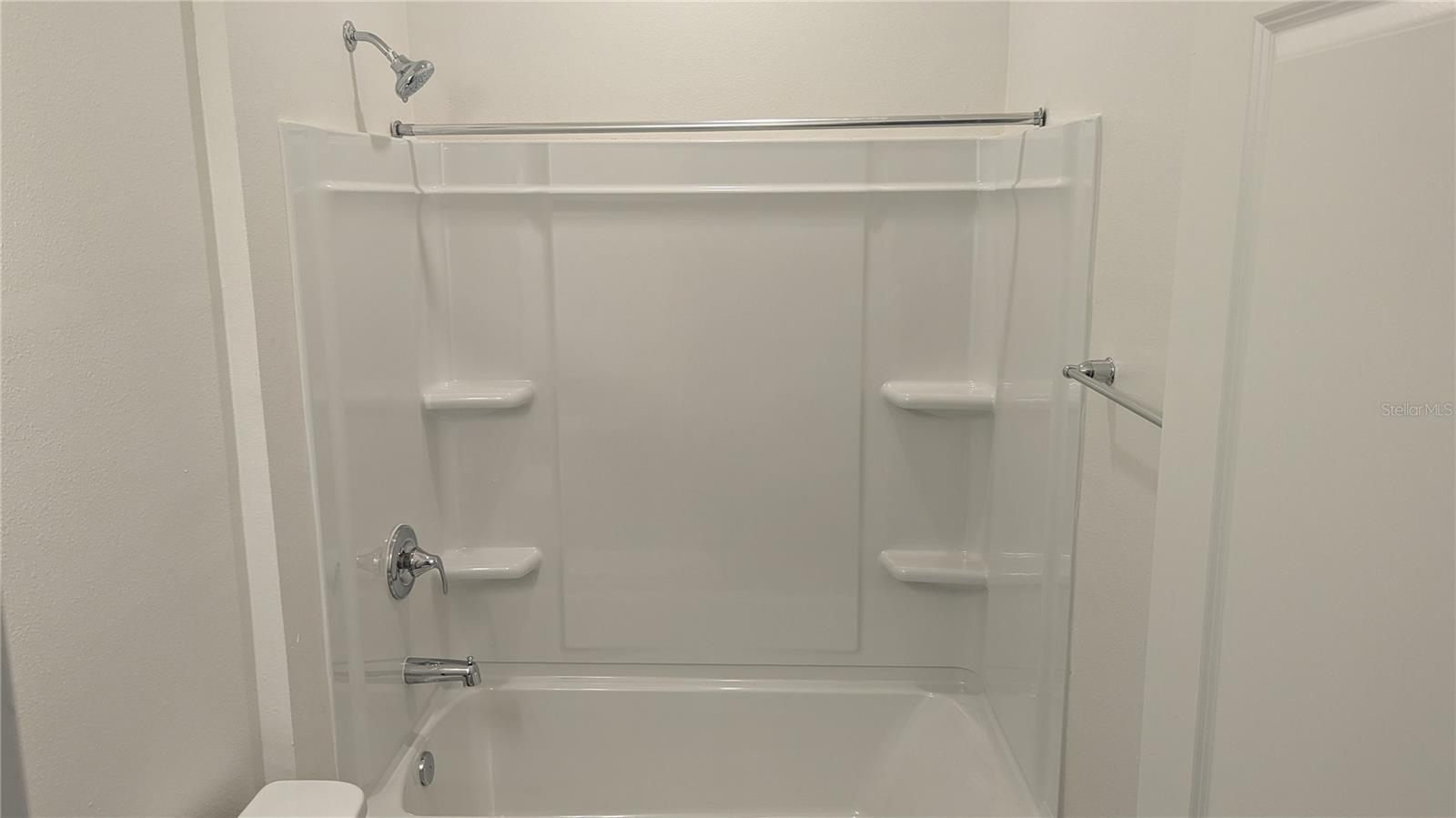 8061 LENNOX LOOP, WESLEY CHAPEL, FL, 33544