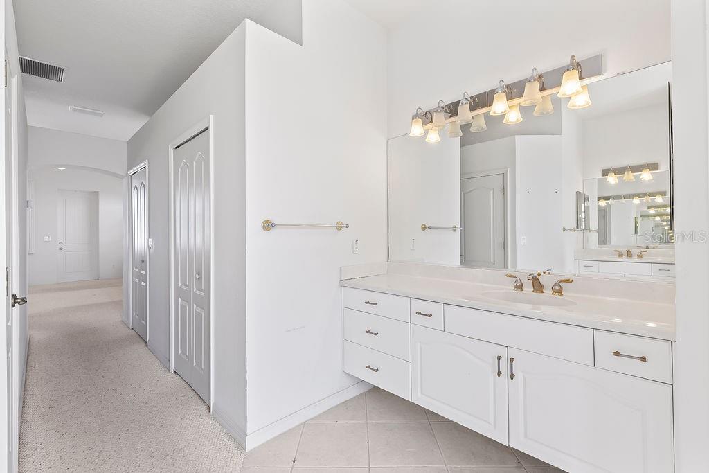399 SILVER BEACH DR, DAYTONA BEACH, FL, 32117