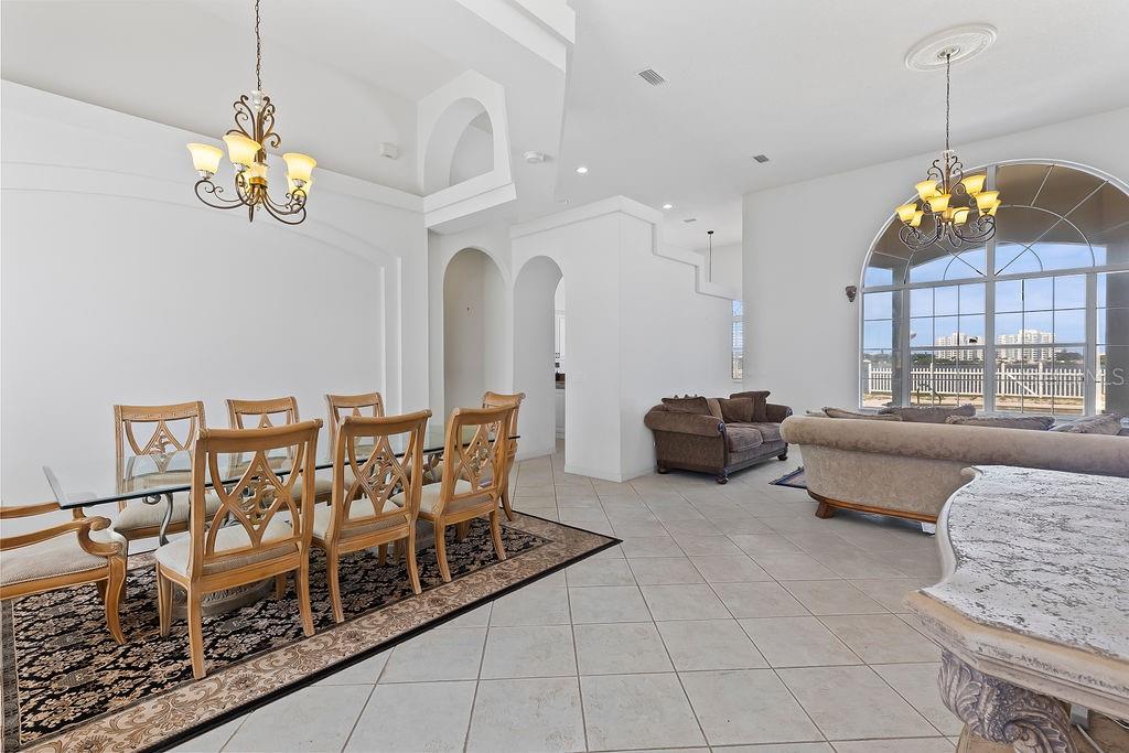 399 SILVER BEACH DR, DAYTONA BEACH, FL, 32117