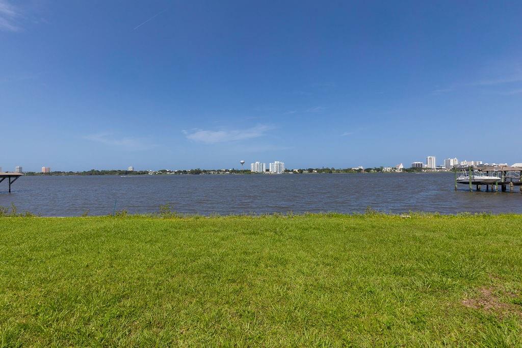399 SILVER BEACH DR, DAYTONA BEACH, FL, 32117