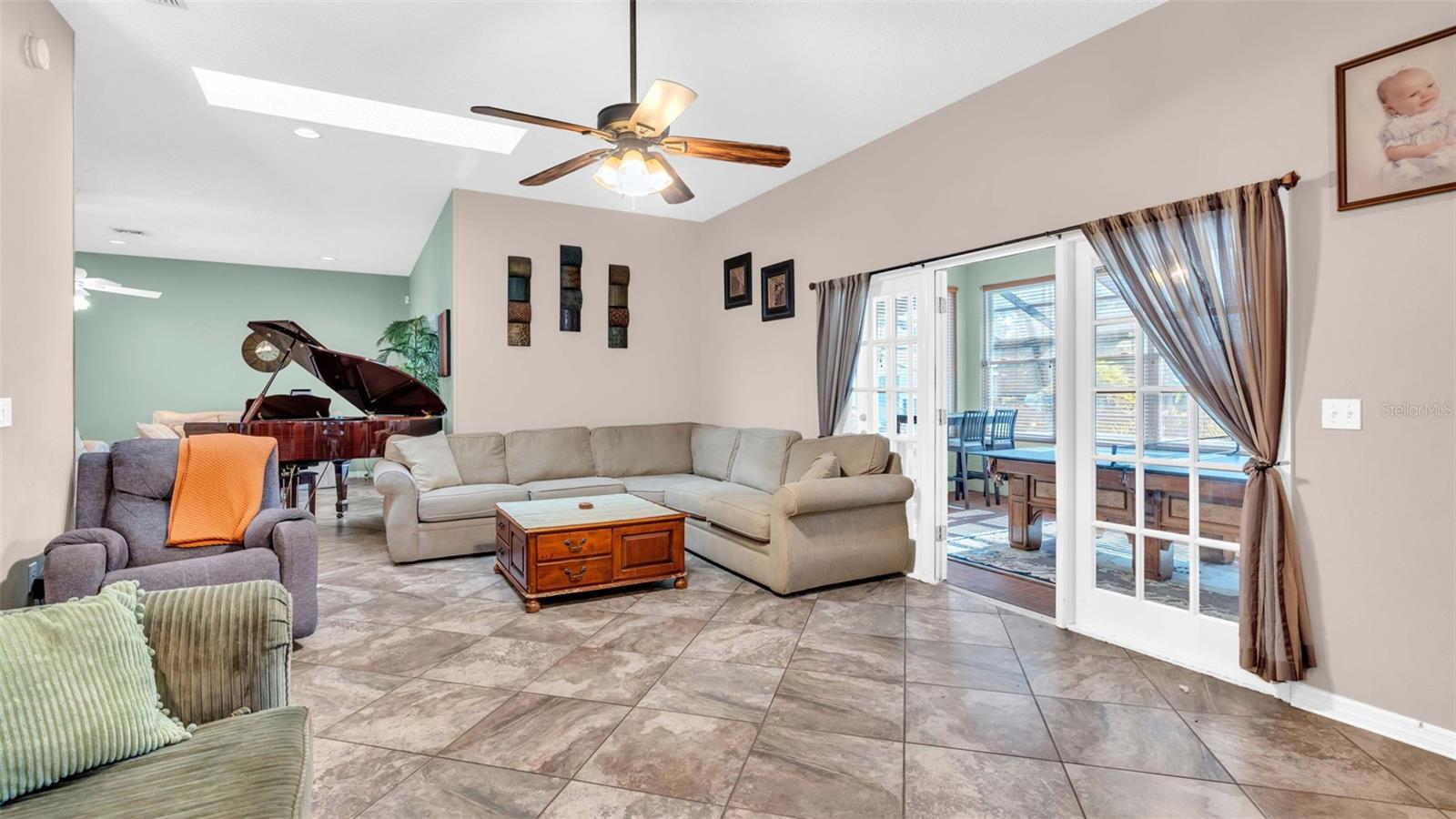 3904 CHEVERLY DR E, LAKELAND, FL, 33813