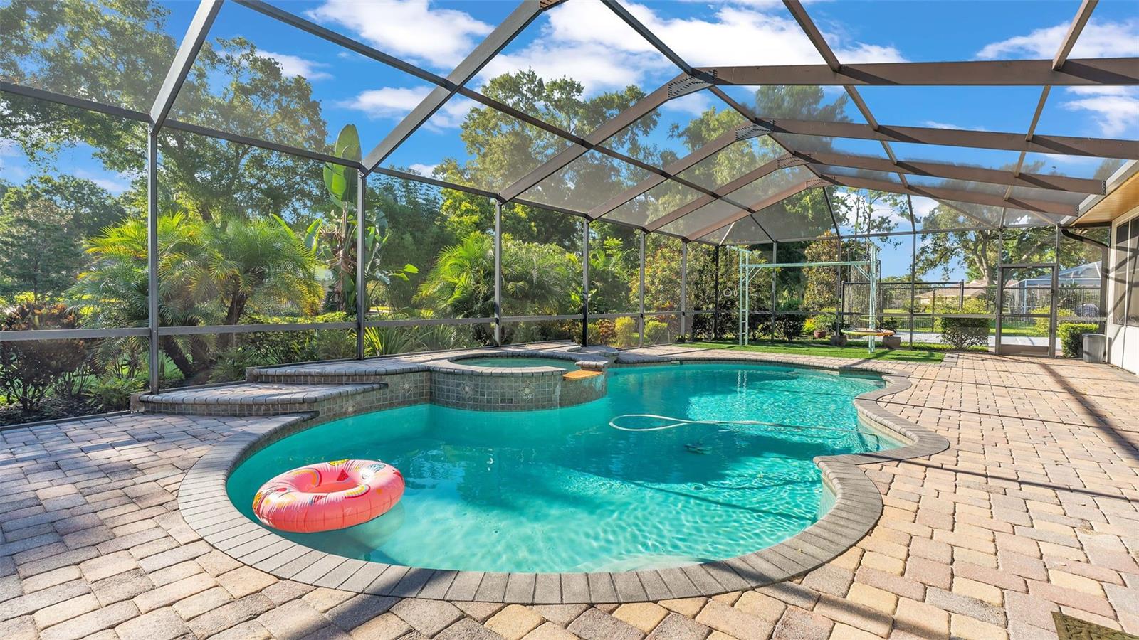 3904 CHEVERLY DR E, LAKELAND, FL, 33813