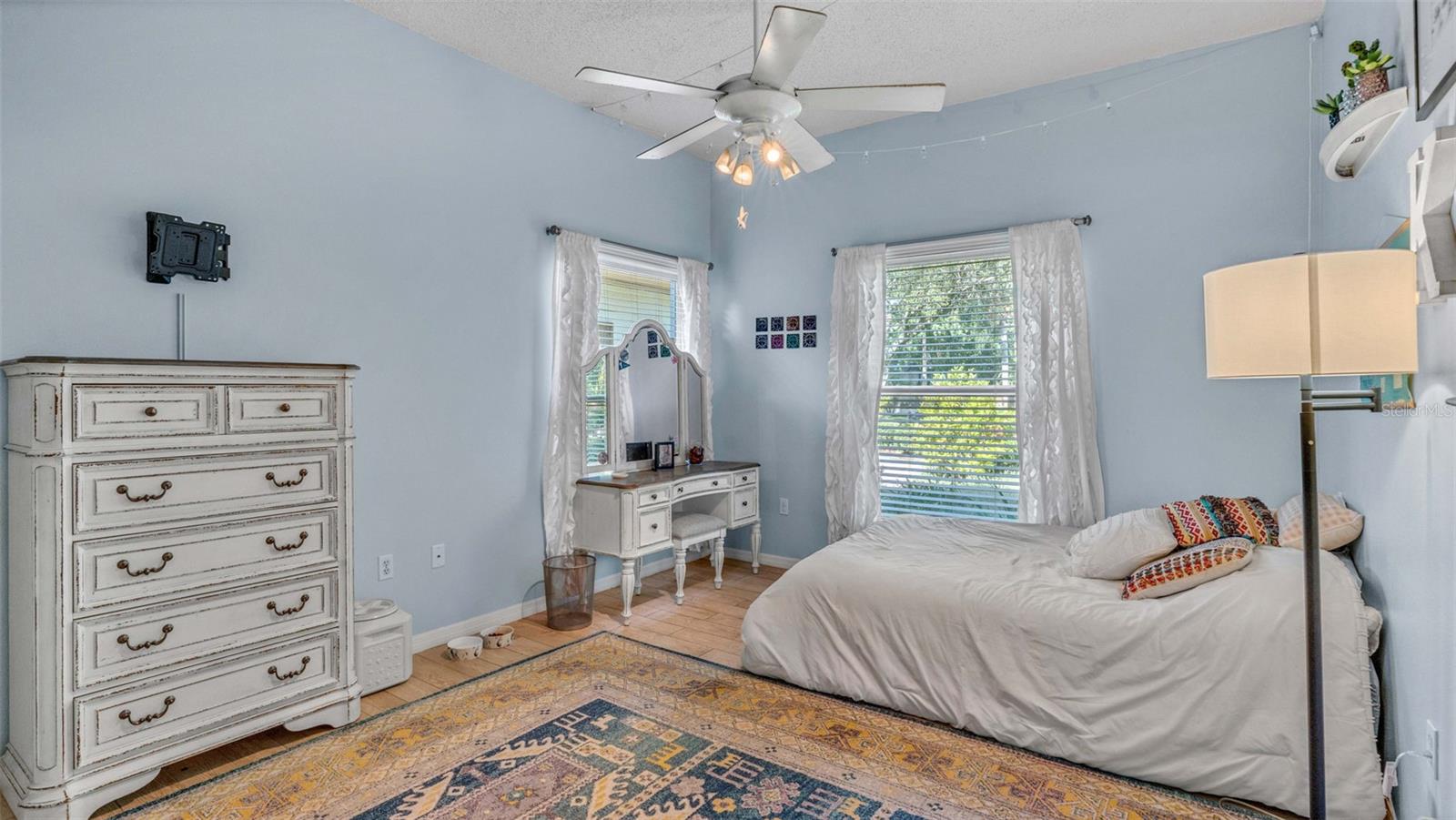 3904 CHEVERLY DR E, LAKELAND, FL, 33813