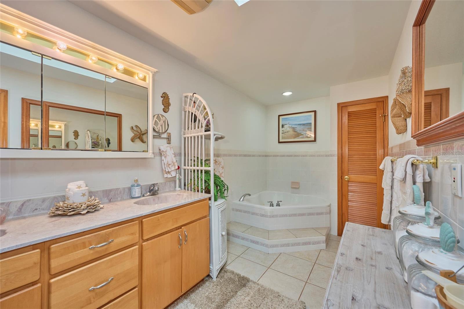 7791 LIMONIA DR, INDIAN LAKE ESTATES, FL, 33855