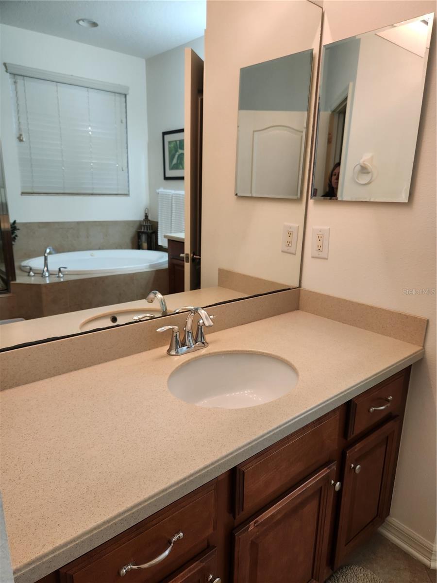 8119 VILLA GRANDE CT, SARASOTA, FL, 34243