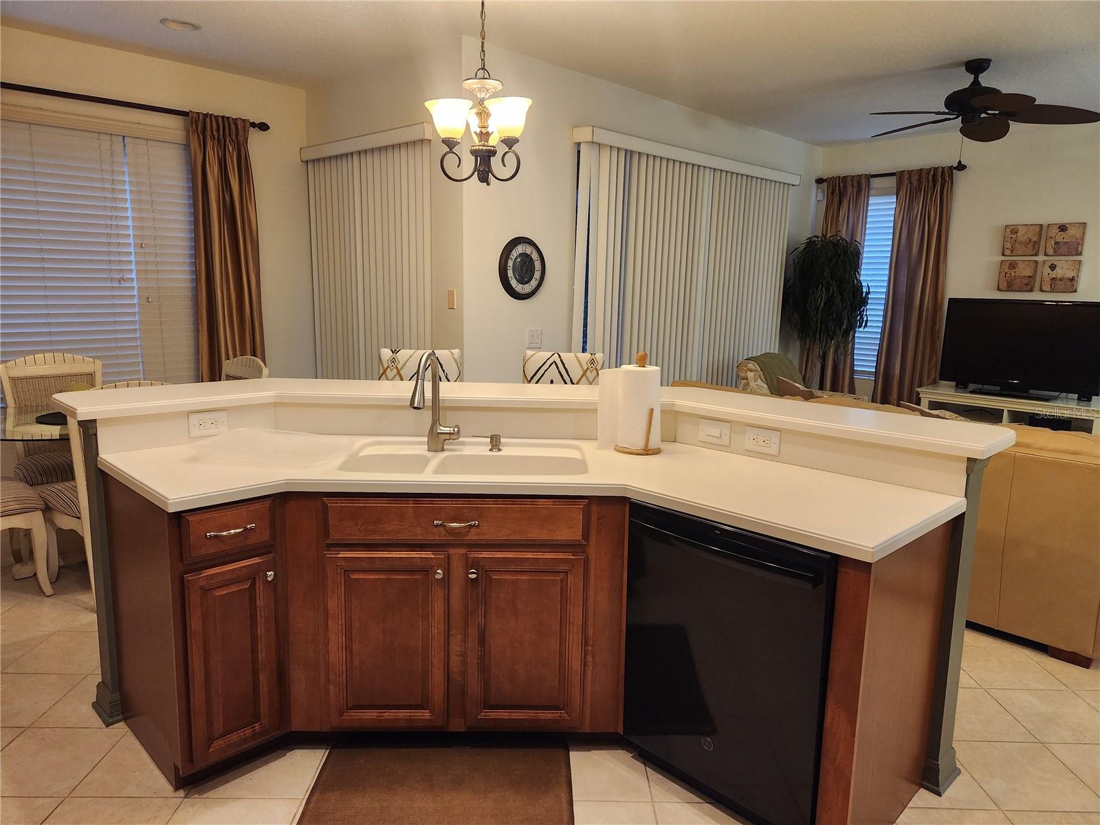 8119 VILLA GRANDE CT, SARASOTA, FL, 34243