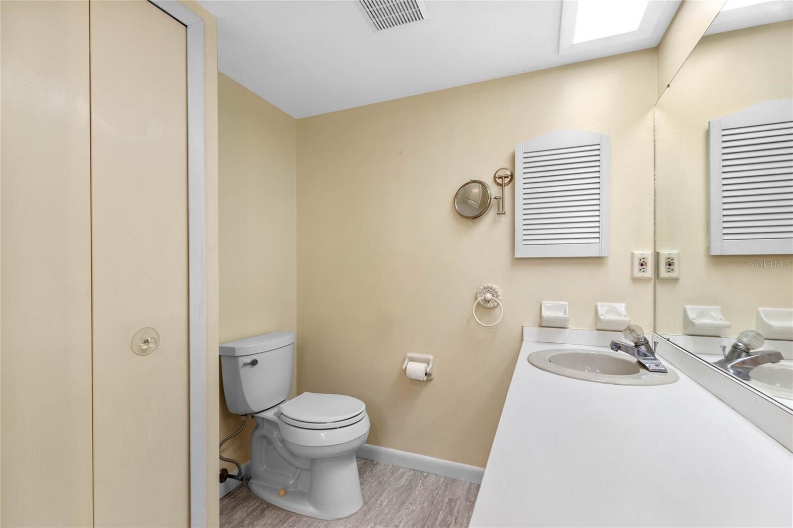 231 DOUGLAS DR, EUSTIS, FL, 32726