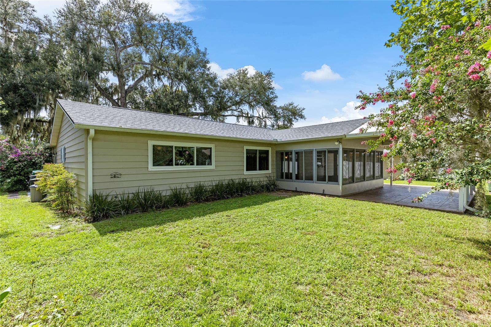 231 DOUGLAS DR, EUSTIS, FL, 32726