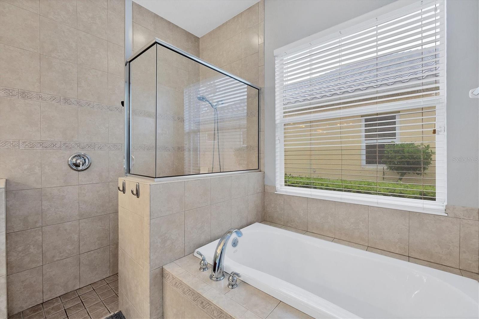 5275 ROYAL POINCIANA WAY, NORTH PORT, FL, 34291